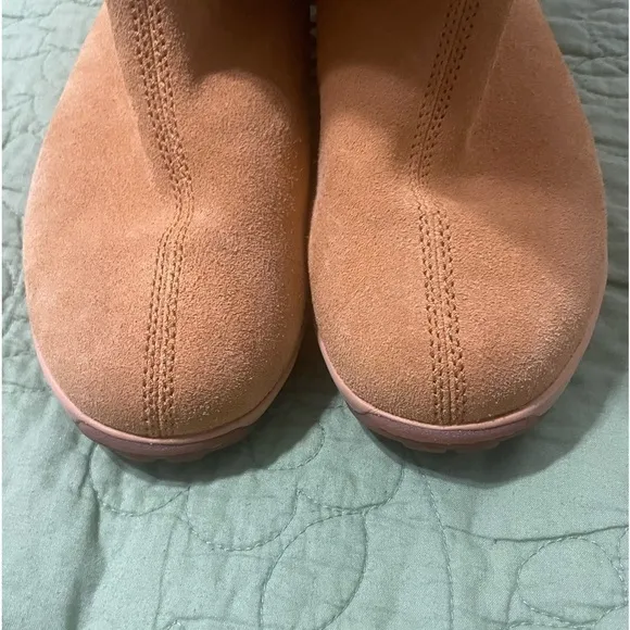 Timberland Mukluk Tan Suede Mid Calf Winter Boots 8 Women’s