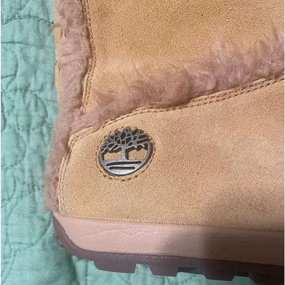 Timberland Mukluk Tan Suede Mid Calf Winter Boots 8 Women’s