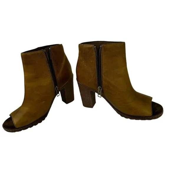 Timberland Women's Size 6 Tillston Peep Toe Leather Boots Ankle Booties Tan