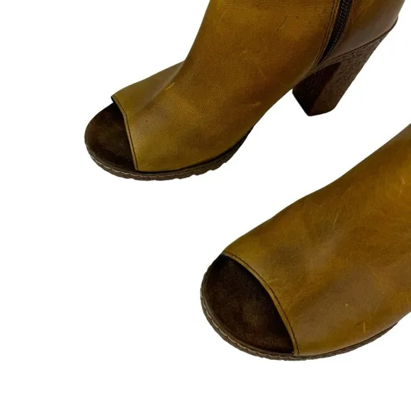 Timberland Women's Size 6 Tillston Peep Toe Leather Boots Ankle Booties Tan