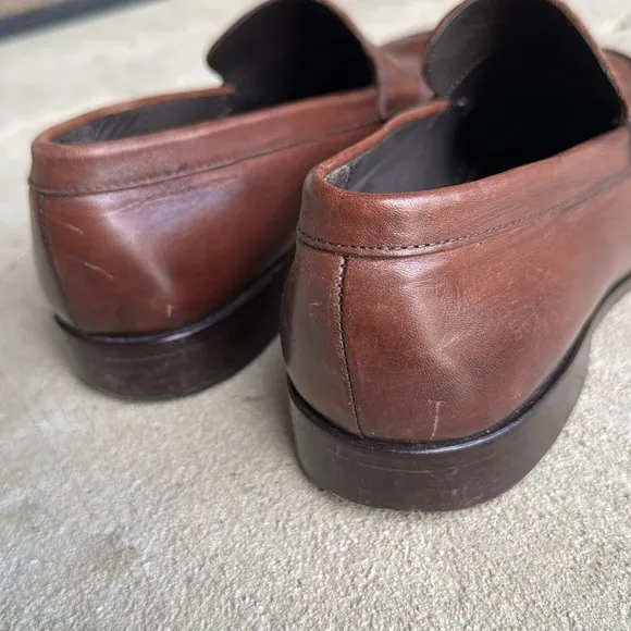 To Boot New York mens 9.5 brown leather penny loafer dress shoes EUC