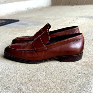 To Boot New York mens 9.5 brown leather penny loafer dress shoes EUC