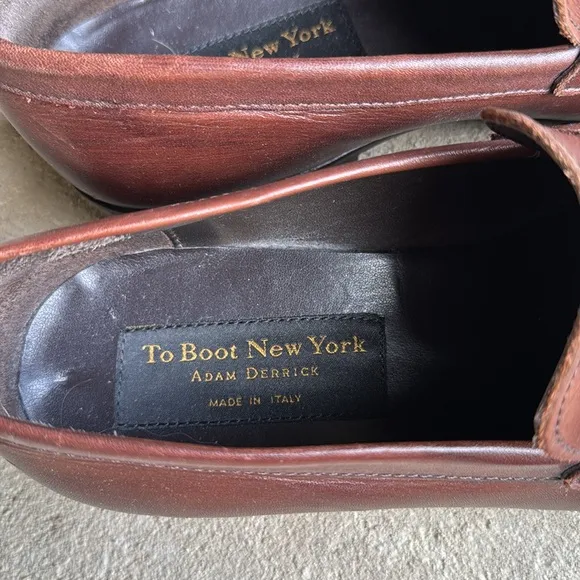 To Boot New York mens 9.5 brown leather penny loafer dress shoes EUC