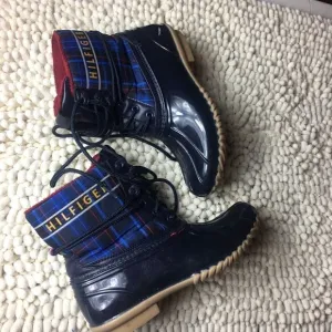 Tommy Hilfiger winter boots