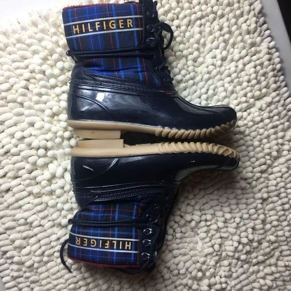 Tommy Hilfiger winter boots