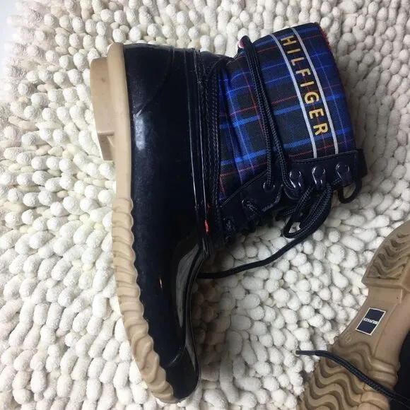 Tommy Hilfiger winter boots