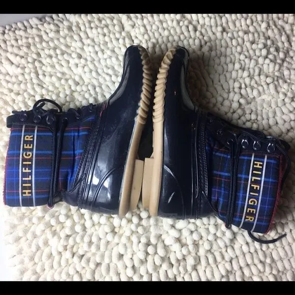 Tommy Hilfiger winter boots