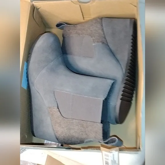Toms Baily Gray Suede Woven Booties Ankle Boots
