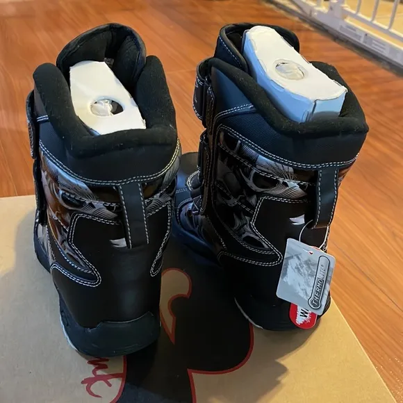 Tony Hawk Thermolite Black Winter Snow Boots ~ Youth Size 2
