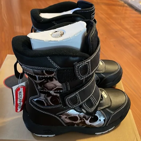 Tony Hawk Thermolite Black Winter Snow Boots ~ Youth Size 2