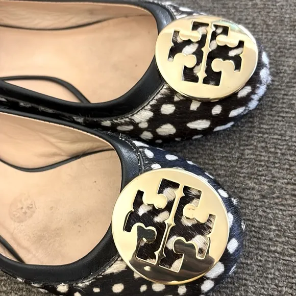 Tori Burch Reva Black/WhiteSpotted Calf Hair Gold Logo SlipOn Ballet Flats