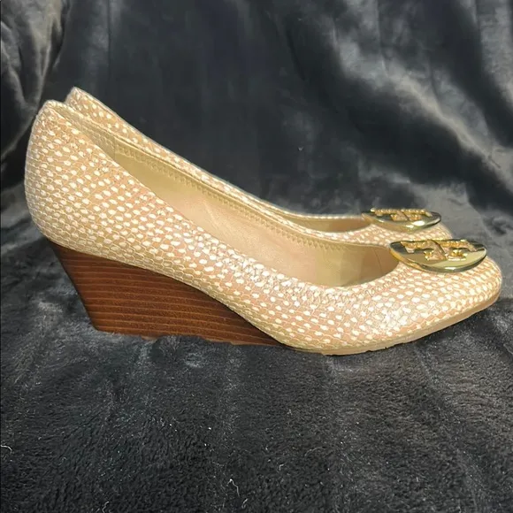 Tory Burch Cream and Gold Wedges