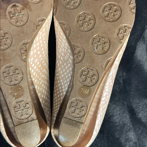 Tory Burch Cream and Gold Wedges