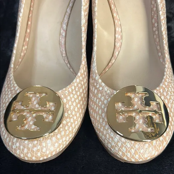 Tory Burch Cream and Gold Wedges