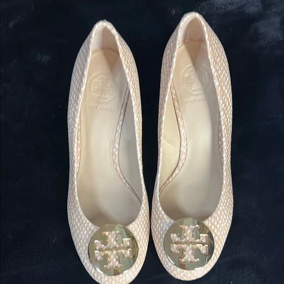 Tory Burch Cream and Gold Wedges