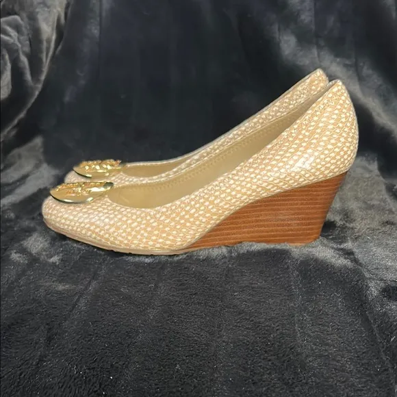 Tory Burch Cream and Gold Wedges