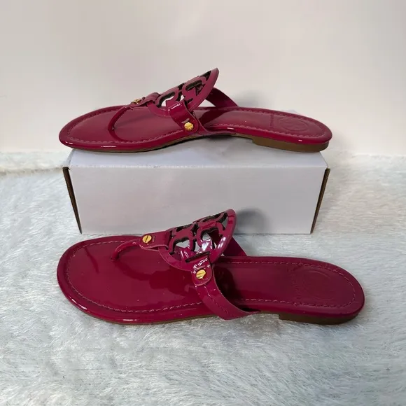 Tory Burch Red Sandals with Gold Medallion ♥️💞