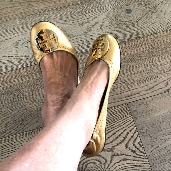 Tory Burch Reva Ballet Flats in Metallic Gold w/ T Logo Women’s 8, Leather Shoes