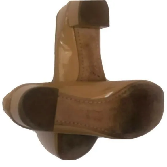 Tory Burch Shoes Leather Size 7.5 tan beige Paten