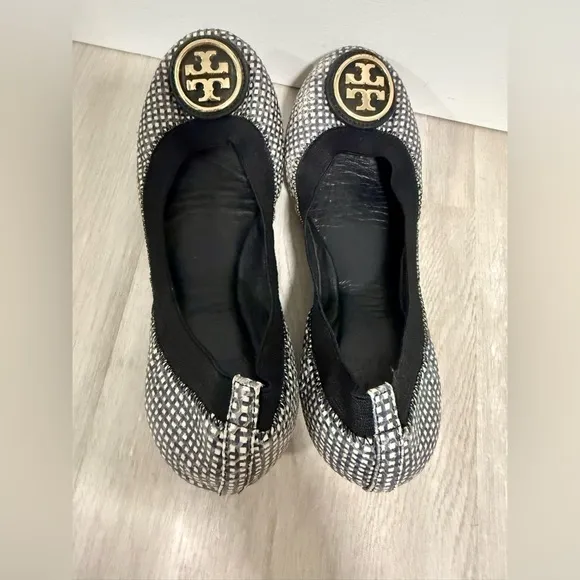 TORY BURCH WOMEN'S PATENT LEATHER Black,  Shoes Sz 5M