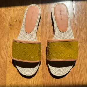 Tory Burch Yellow Sandals for Casual Comfort