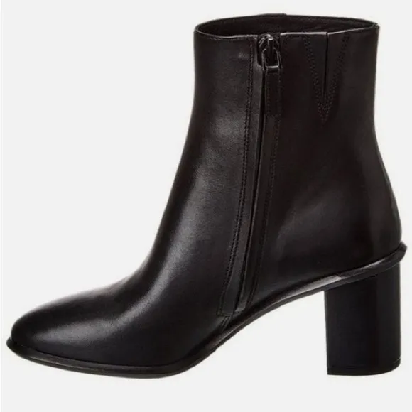 TORY BURCHBrooke Stamped Heel Leather Bootie In Black women size 8 NEW