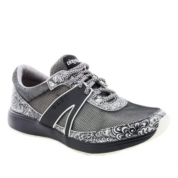 TRAQ by Alegria Lace-Up Athletic Shoes Qarma  Women’s Size 10