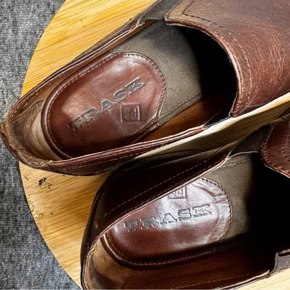 Trask Blaine Venetian Leather Slip On Loafers  Shoes Mahogany Brown Mens Sz 9