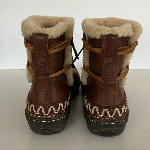 UGG 5178 COVE Brown Suede Shearling Sheepskin Lined Winter Ankle Boots, sz 8
