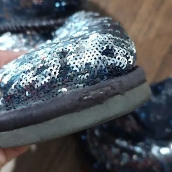 UGG Australia 6 blue sparkle sequin booties winter Sherpa lined