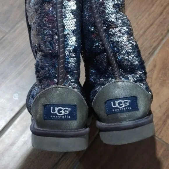 UGG Australia 6 blue sparkle sequin booties winter Sherpa lined