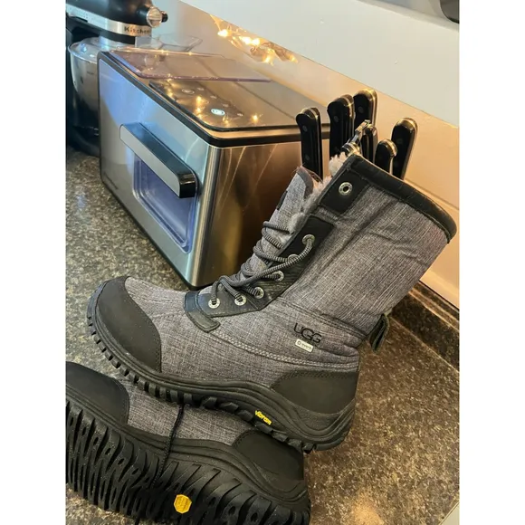 UGG Australia Adirondack Waterproof Winter Snow Boots in Charcoal
