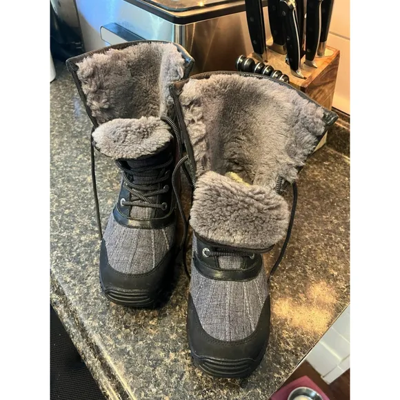 UGG Australia Adirondack Waterproof Winter Snow Boots in Charcoal