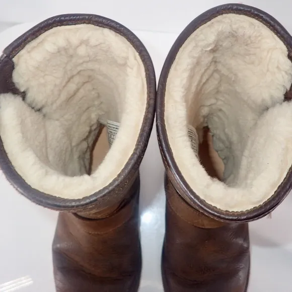UGG Australia Bailey Buckle Boots  Winter  Brown Size 7 Mid Calf Leather F19014