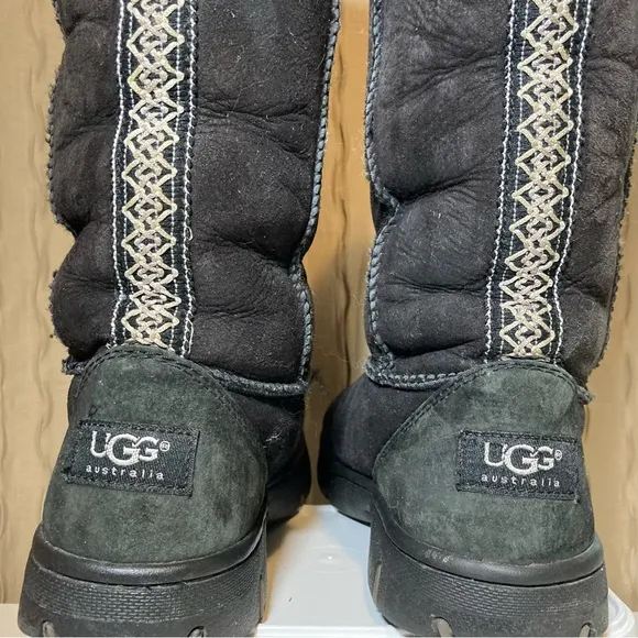 UGG Australia Ultimate Tall Braid 5340 Women's 8 Black Leather Winter F19008G