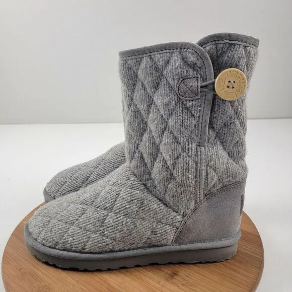 UGG Australia Mountain Quilted knit boots 3176 button color Gray size 8 womens