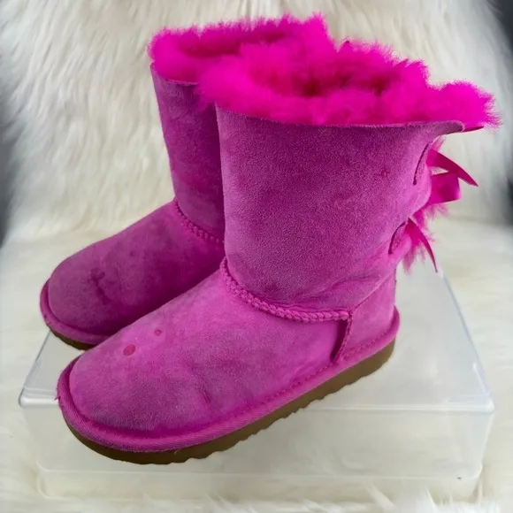UGG BAILEY BOW II WINTER BOOTS SOZE 12 KIDS