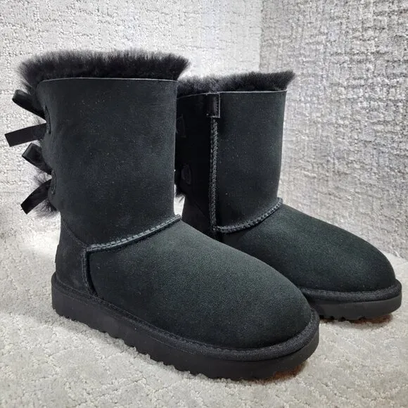 UGG Bailey Bow II Women’s Size 5 US Black Suede Shearling Winter Boots 1016225