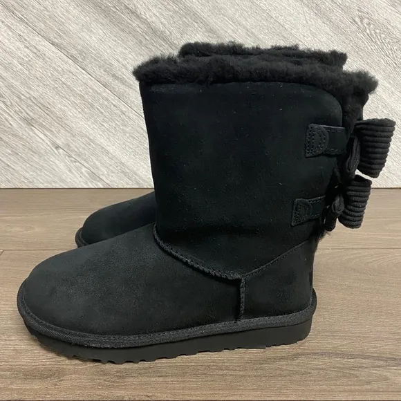 UGG | Bailey Corduroy Bow Boots Black Size 6 NEW