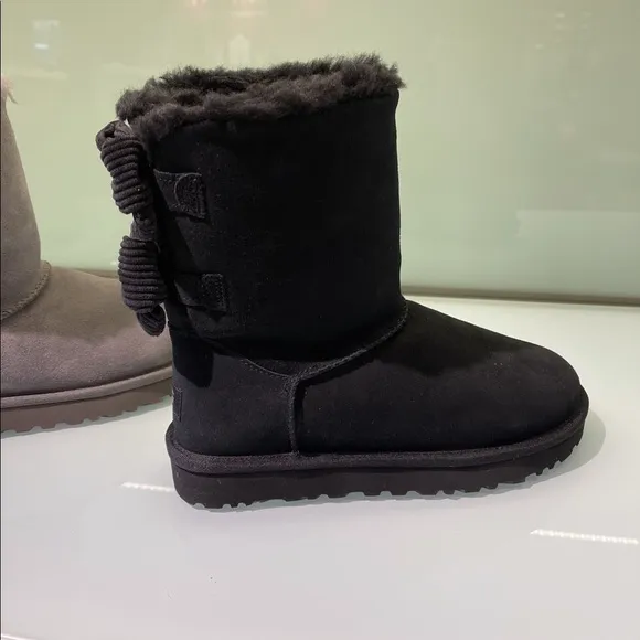 UGG | Bailey Corduroy Bow Boots Black Size 6 NEW