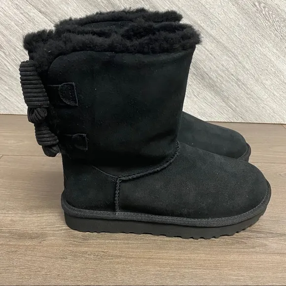 UGG | Bailey Corduroy Bow Boots Black Size 6 NEW