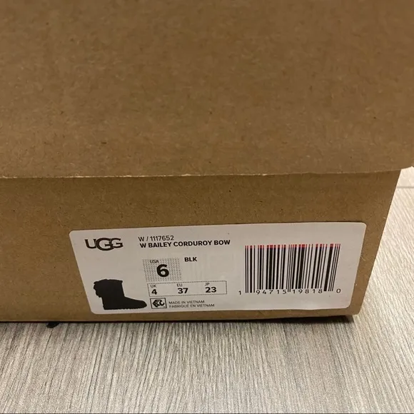 UGG | Bailey Corduroy Bow Boots Black Size 6 NEW