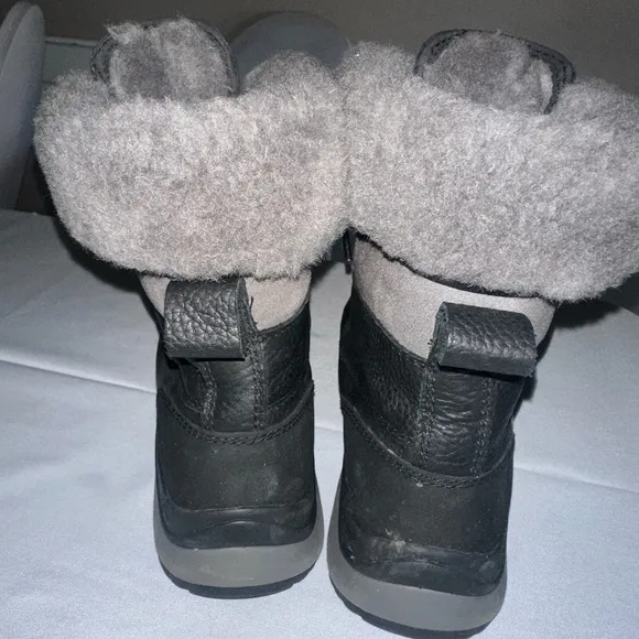 UGG Black Adirondack Boot III