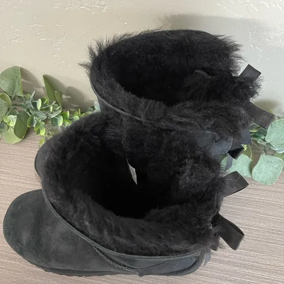 UGG Black Bailey Bow II Size 9 Boots Winter Booties