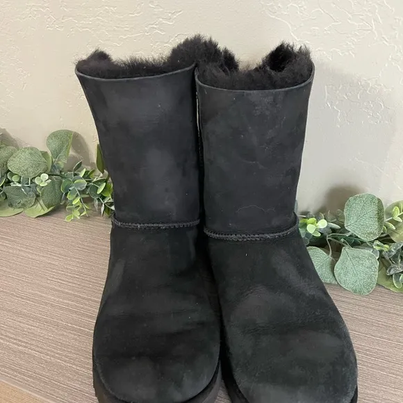 UGG Black Bailey Bow II Size 9 Boots Winter Booties