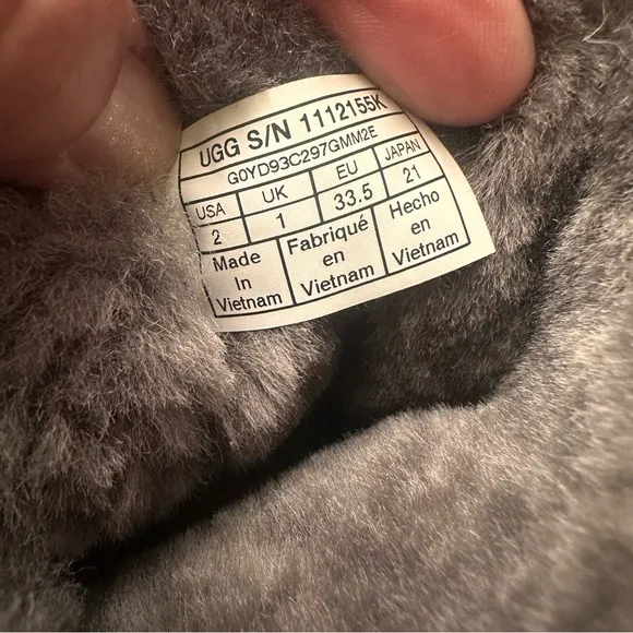 UGG boots Geyser Grey Arielle kids size 2