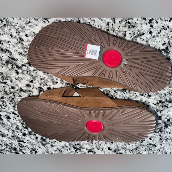 UGG Brown Sandals women’s size 8 1/2 or men’s size 7