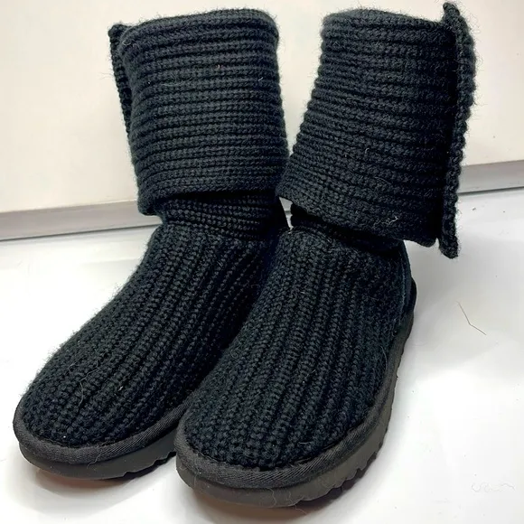 Ugg Classic Cardy Boots Fur Insole Knit Buttons Winter Wool Blend Black Womens 6