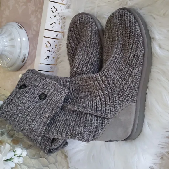 UGG  classic cardy gray women's knit long boots size 8