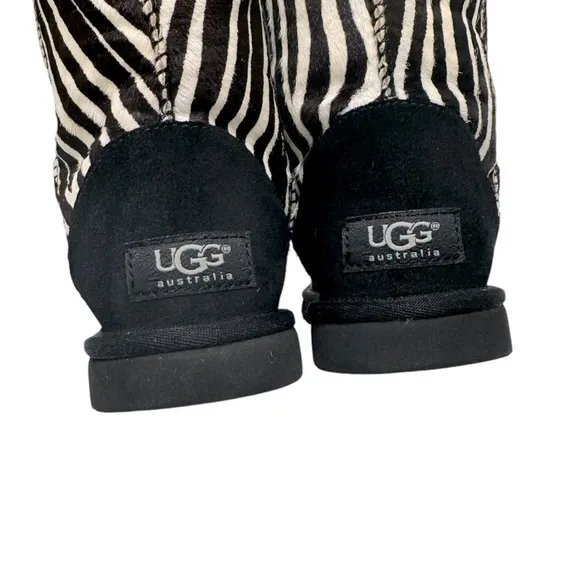 UGG Classic Short Exotic Zebra Boots 1002790 size 6 Black and White Calf Hair